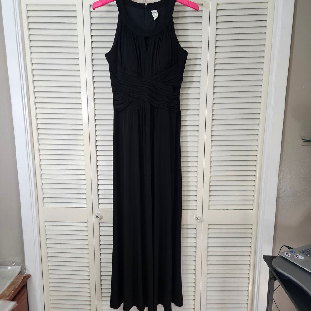 Sangria Black Ruched Halter Maxi Dress Women's Size 14 Keyhole Neck Evening Gown
